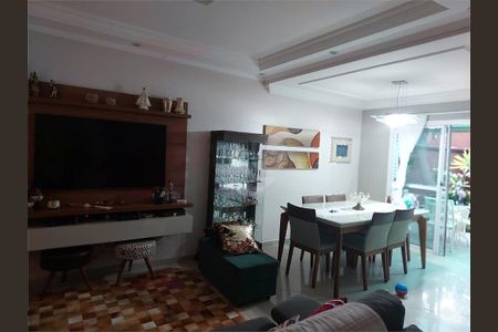 Casa à venda com 3 quartos, 200m² em Vila Santos, São Paulo