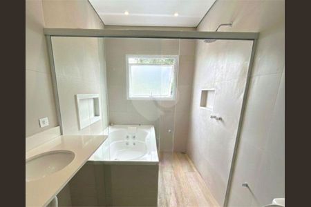 Casa à venda com 284m², 3 quartos e 2 vagas