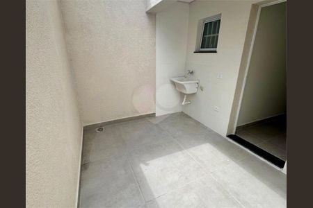 Casa à venda com 284m², 3 quartos e 2 vagas