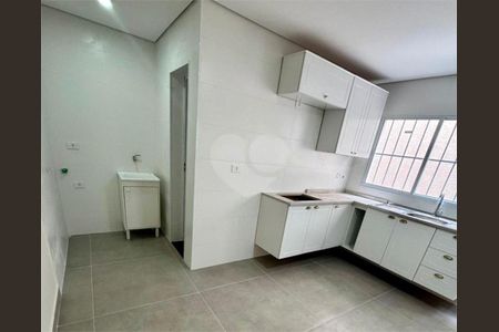 Casa à venda com 284m², 3 quartos e 2 vagas