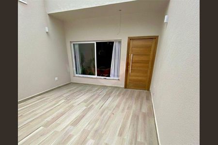 Casa à venda com 284m², 3 quartos e 2 vagas