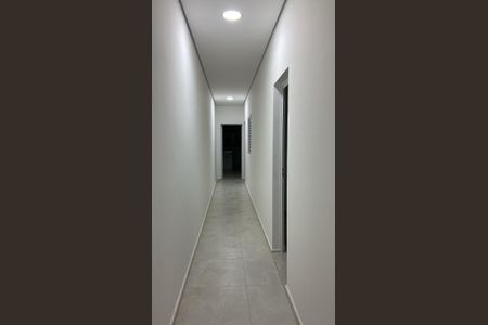 Corredor de kitnet/studio para alugar com 1 quarto, 25m² em Vila Água Funda, São Paulo