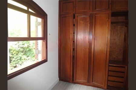 Casa à venda com 4 quartos, 269m² em Jardim Sao Bento, São Paulo