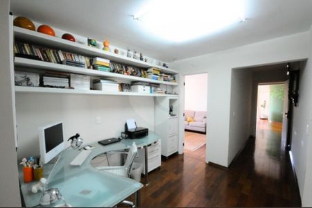 Apartamento à venda com 193m², 3 quartos e 3 vagas