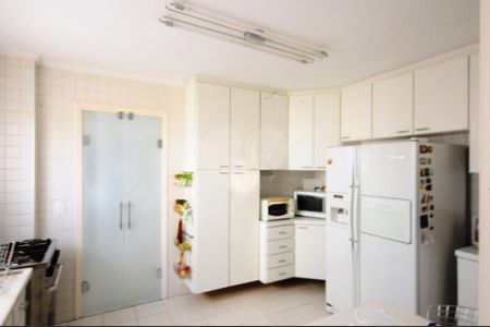 Apartamento à venda com 193m², 3 quartos e 3 vagas