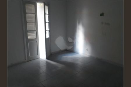 Casa à venda com 180m², 3 quartos e 4 vagas