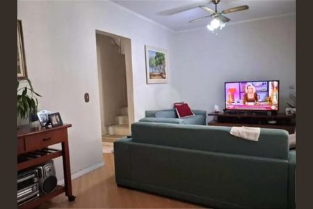 Casa à venda com 3 quartos, 165m² em Parque Peruche, São Paulo