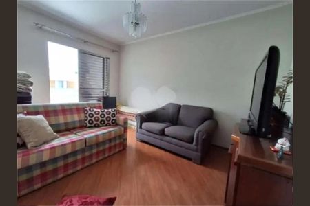 Casa à venda com 3 quartos, 165m² em Parque Peruche, São Paulo