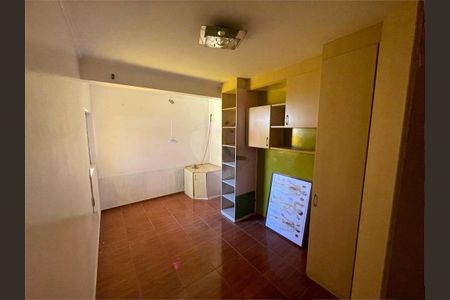 Casa à venda com 3 quartos, 115m² em Vila Bancaria Munhoz, São Paulo