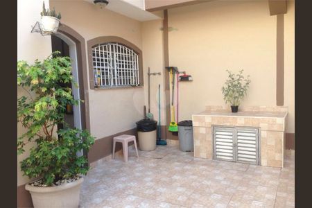 Casa à venda com 190m², 4 quartos e 3 vagas