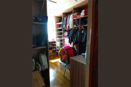 Casa à venda com 4 quartos, 350m² em Vila Irmaos Arnoni, São Paulo