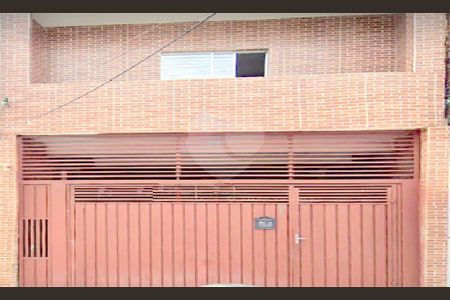 Casa à venda com 66m², 3 quartos e 1 vaga
