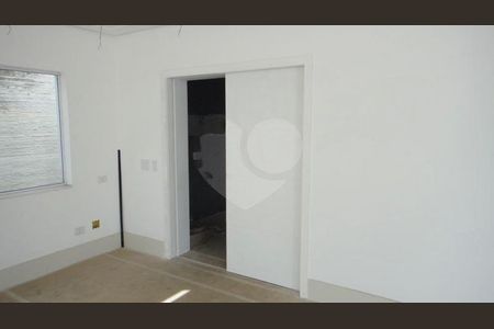 Casa à venda com 3 quartos, 515m² em Vila Albertina, São Paulo