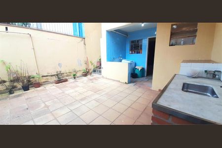 Casa à venda com 107m², 2 quartos e sem vaga