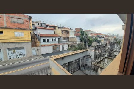 Casa à venda com 107m², 2 quartos e sem vaga