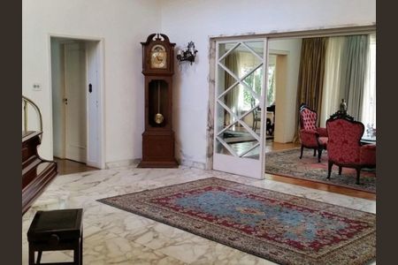 Casa à venda com 4 quartos, 740m² em Barro Branco (Zona Norte), São Paulo