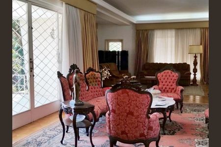 Casa à venda com 4 quartos, 740m² em Barro Branco (Zona Norte), São Paulo
