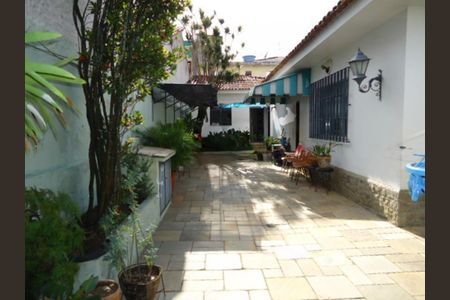 Casa à venda com 199m², 4 quartos e 3 vagas