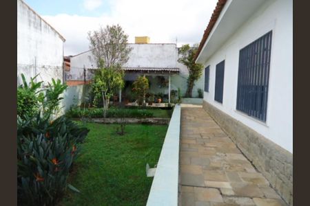 Casa à venda com 199m², 4 quartos e 3 vagas