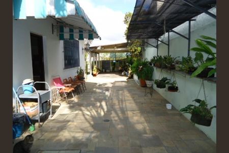 Casa à venda com 199m², 4 quartos e 3 vagas