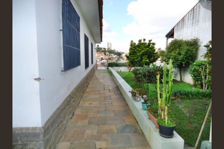 Casa à venda com 199m², 4 quartos e 3 vagas