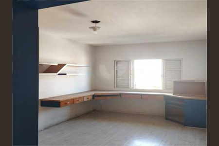 Casa à venda com 200m², 3 quartos e 1 vaga