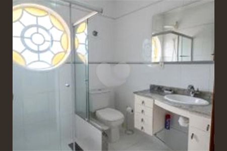 Casa à venda com 3 quartos, 261m² em Vila Mazzei, São Paulo