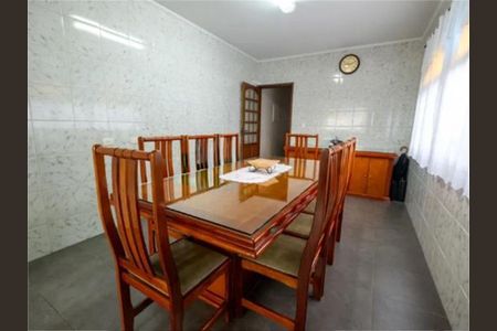Casa à venda com 3 quartos, 261m² em Vila Mazzei, São Paulo