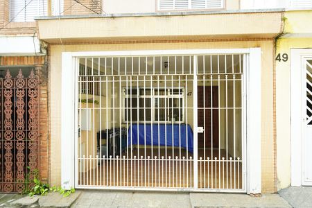 Casa à venda com 139m², 2 quartos e 2 vagasFachada 