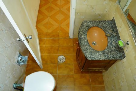 Casa à venda com 139m², 2 quartos e 2 vagasBanheiro da Suíte