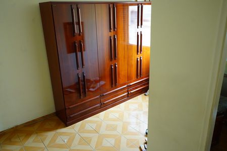 Casa à venda com 139m², 2 quartos e 2 vagasSuite 