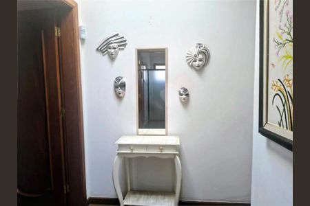 Casa à venda com 288m², 3 quartos e 2 vagas
