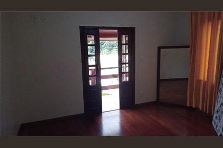 Casa à venda com 4 quartos, 650m² em Horto Florestal, São Paulo