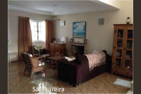 Casa à venda com 3 quartos, 300m² em Horto Florestal, São Paulo