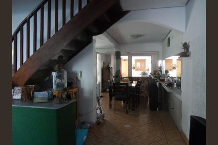 Casa à venda com 4 quartos, 300m² em Água Fria, São Paulo