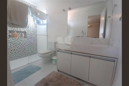 Casa à venda com 300m², 3 quartos e 4 vagas