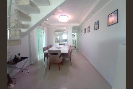Casa à venda com 300m², 3 quartos e 4 vagas