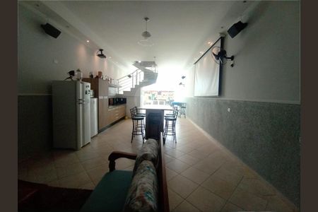 Casa à venda com 3 quartos, 300m² em Água Fria, São Paulo