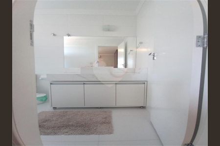 Casa à venda com 300m², 3 quartos e 4 vagas