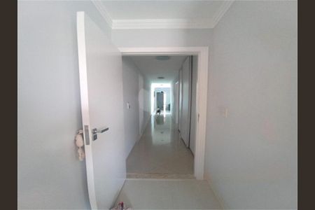 Casa à venda com 3 quartos, 300m² em Água Fria, São Paulo