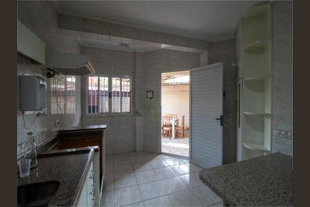 Casa à venda com 3 quartos, 120m² em Jardim Ester, São Paulo