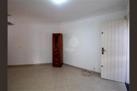 Casa à venda com 120m², 3 quartos e 2 vagas