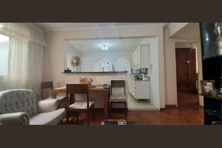 Apartamento à venda com 72m², 2 quartos e 1 vaga