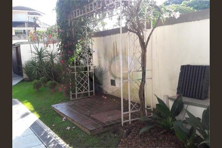Casa à venda com 409m², 3 quartos e 4 vagas