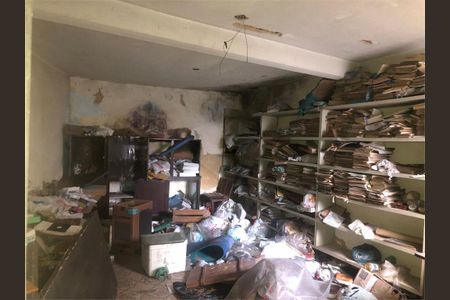 Casa à venda com 3 quartos, 309m² em Jardim Leonor Mendes de Barros, São Paulo