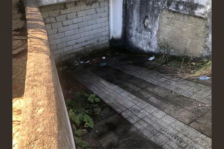 Casa à venda com 3 quartos, 309m² em Jardim Leonor Mendes de Barros, São Paulo