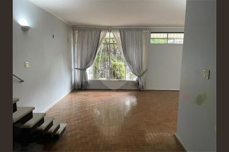 Casa à venda com 3 quartos, 245m² em Santana, São Paulo