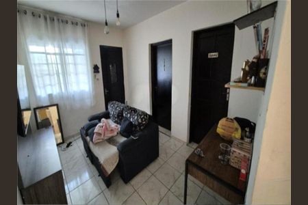 Casa à venda com 4 quartos, 162m² em Furnas, São Paulo