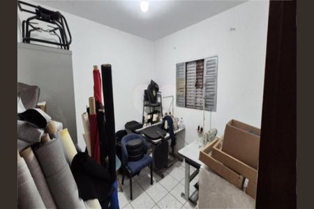Casa à venda com 4 quartos, 162m² em Furnas, São Paulo