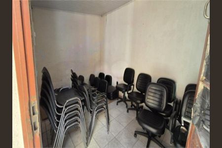 Casa à venda com 4 quartos, 162m² em Furnas, São Paulo